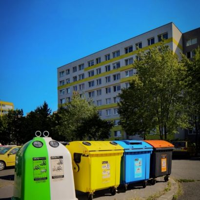 Měrná hmotnost odpadu v nádobách na tříděný sběr